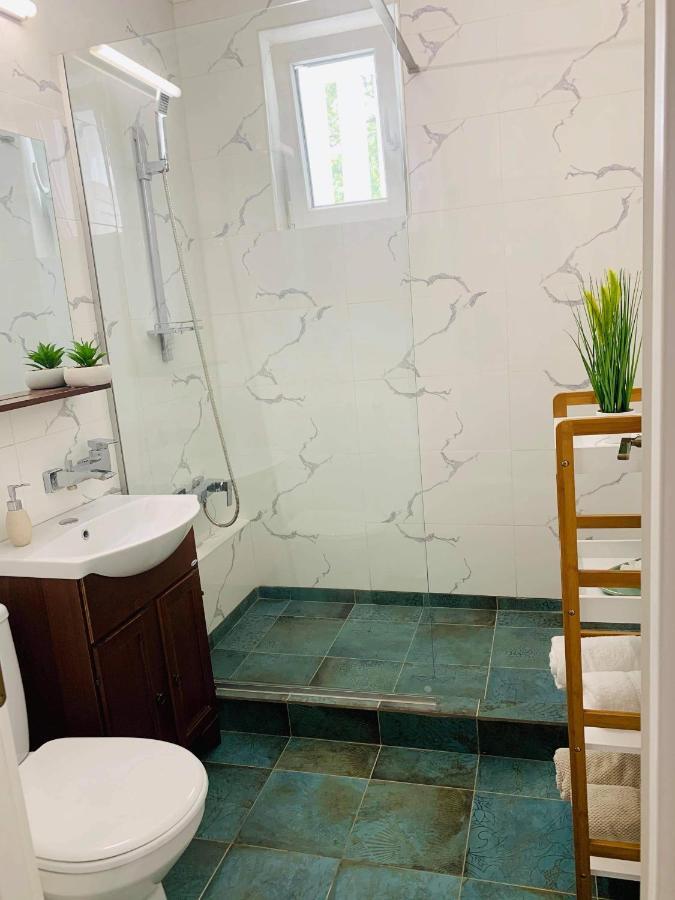 Niran Apartament Орадеа Екстериор снимка